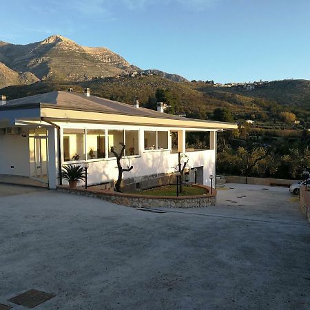 Guest House Villa Mamurra Formia Exterior photo